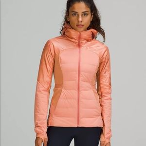 NWT Lululemon Down For It All Jacket 8 NWT
Dark Chrome